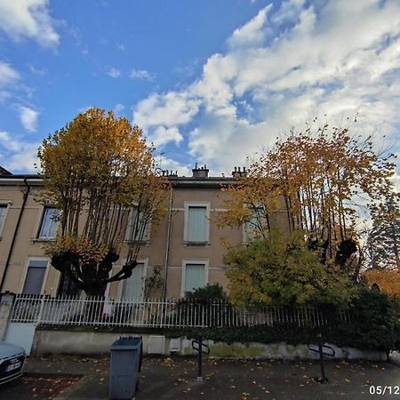 Au Pied De La Basilique Apartamento Bourg-en-Bresse Exterior foto