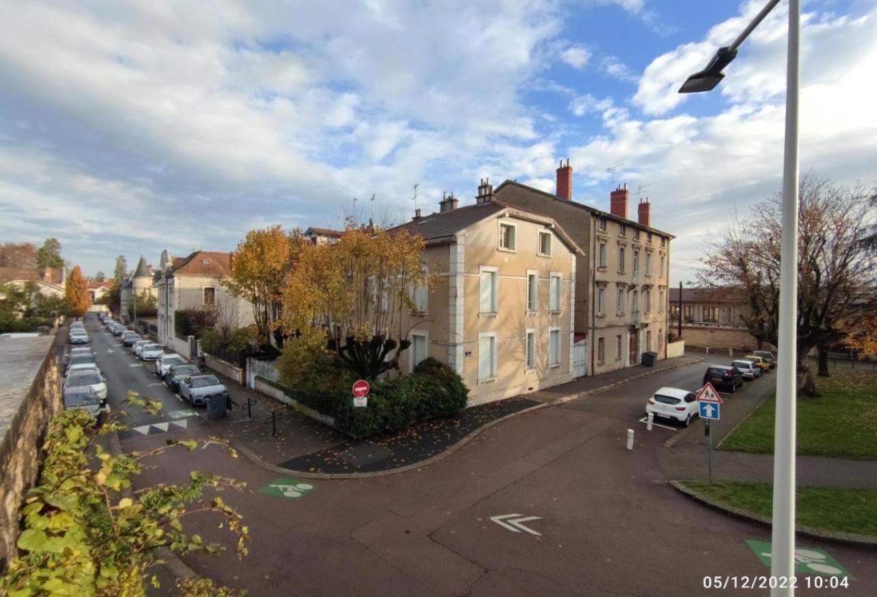 Au Pied De La Basilique Apartamento Bourg-en-Bresse Exterior foto